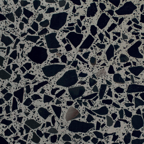 Carrelage Terrazzo Sombre Multicolore au fond foncé, composé de fragments de marbre aux nuances vertes, brunes, grises et beiges, avec un aspect contrasté et minéral.