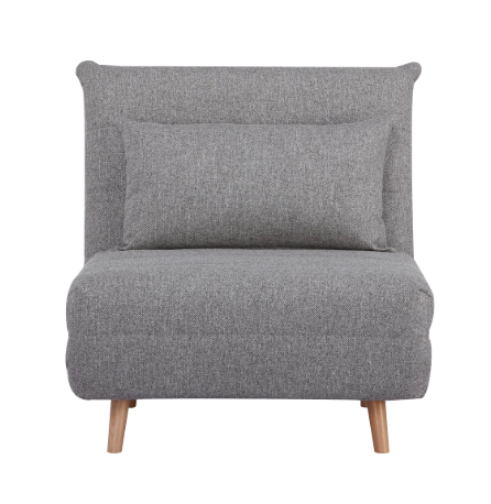Fauteuil Marlow gris en position assise sur fond blanc