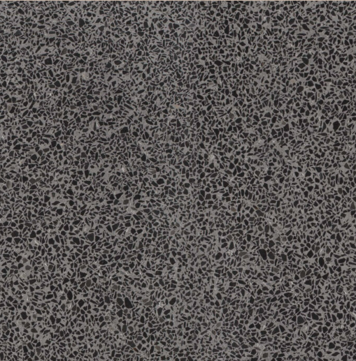 Carrelage Terrazzo Gris Obsidienne au fond gris anthracite profond, ponctué de fragments de marbre noir brillant, pour revêtement de sol et mur.